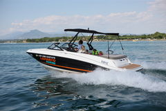 Motorboot Bayliner VR6 Bild 2