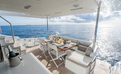 barco de motor Azimut 74 with Fly Luxury Yacht! imagen 4