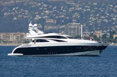Leopard Yachts 32 (motor yacht)