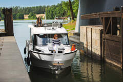 Motorboot Balt Yacht SunCamper 35 Bild 7